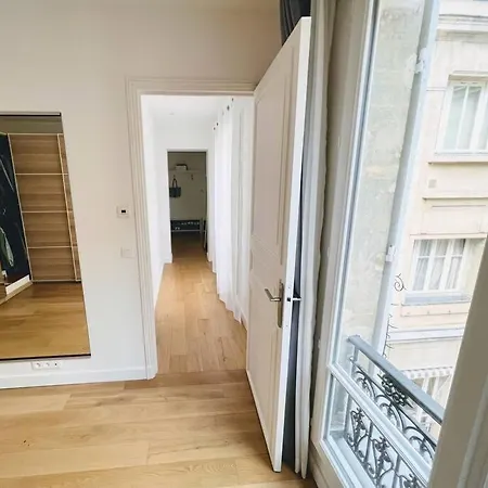 Apartment Champs-elysees *